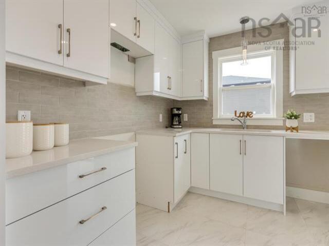 












2094 322 Higgins Avenue

,
Beechville,




NS
B3T 0N3

