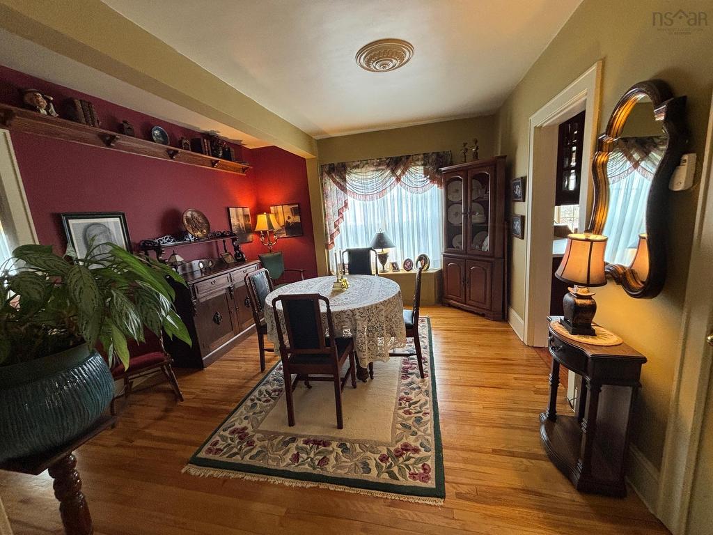 












650 George Street

,
New Waterford,




NS
B1H 4E6

