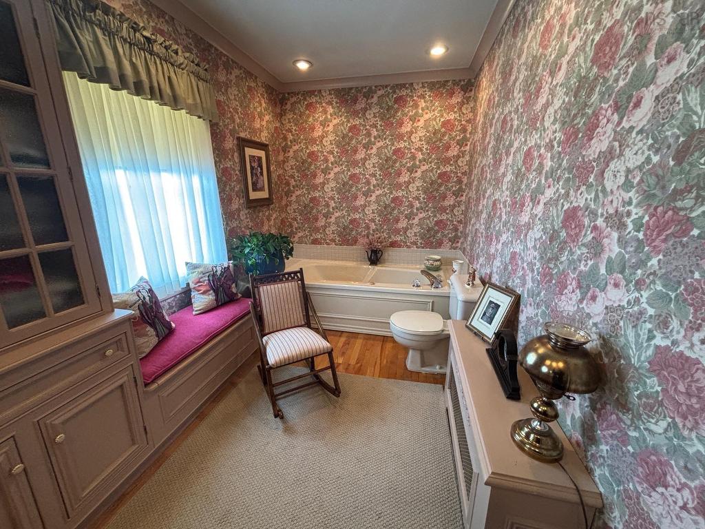 












650 George Street

,
New Waterford,




NS
B1H 4E6

