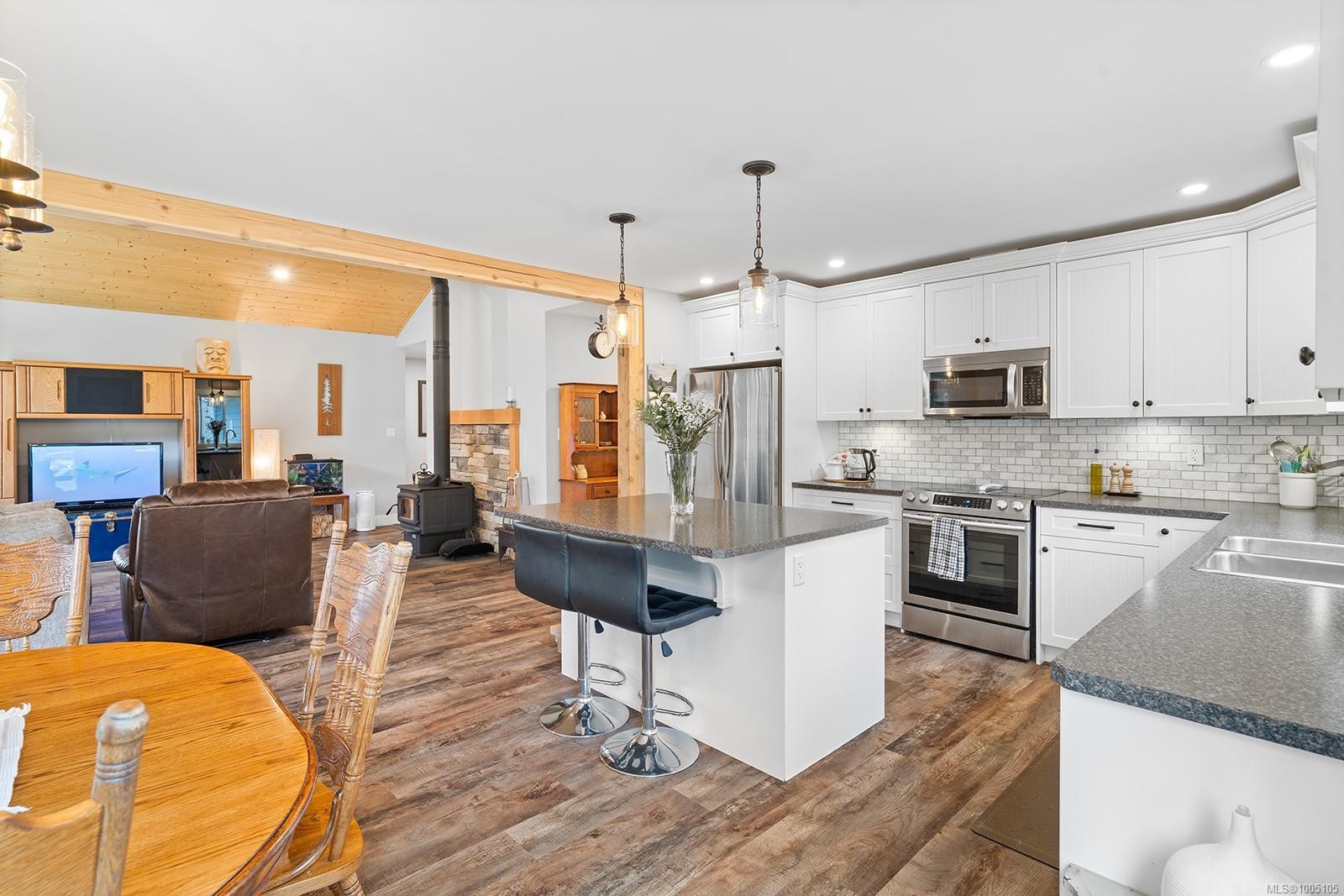 









1065


Spider Lake

Rd,
Qualicum Beach,




BC
V9K 2L7

