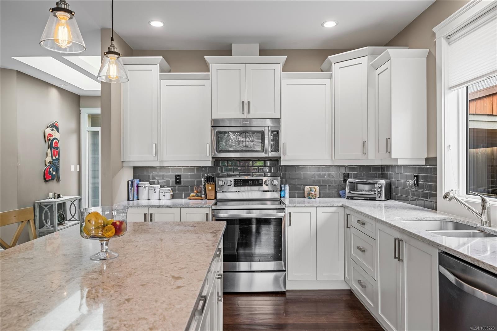 









833


Retegno

Ave,
Parksville,




BC
V9P 0C3

