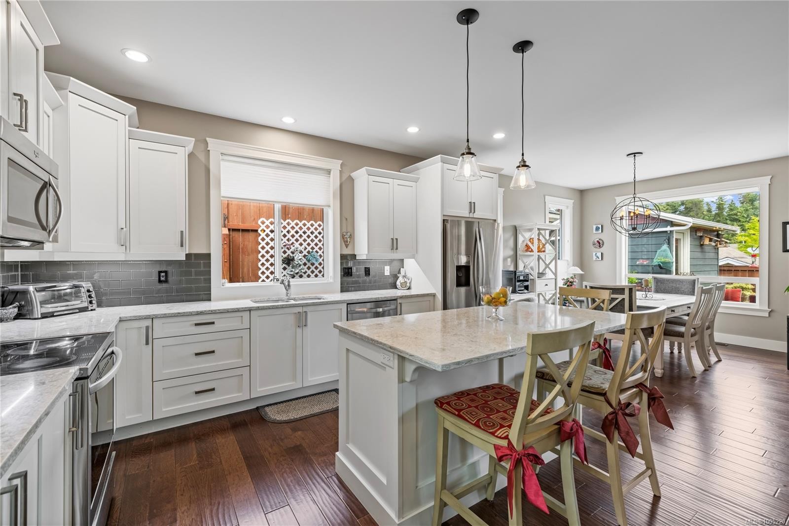 









833


Retegno

Ave,
Parksville,




BC
V9P 0C3

