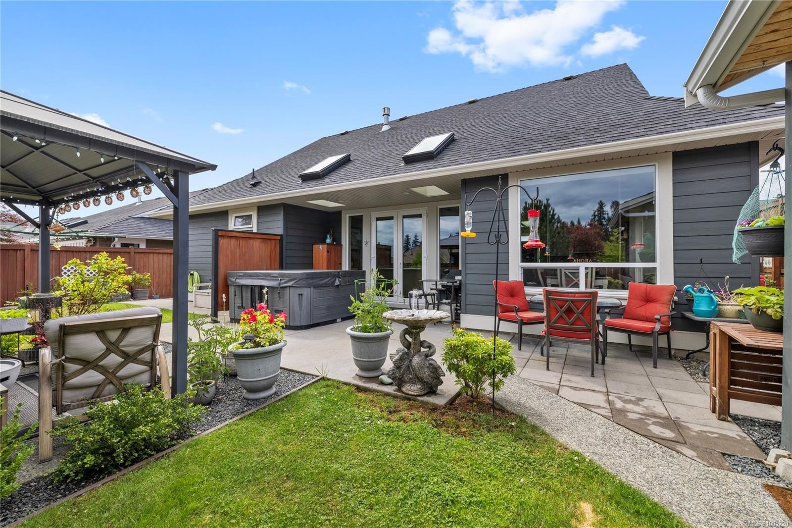 









833


Retegno

Ave,
Parksville,




BC
V9P 0C3

