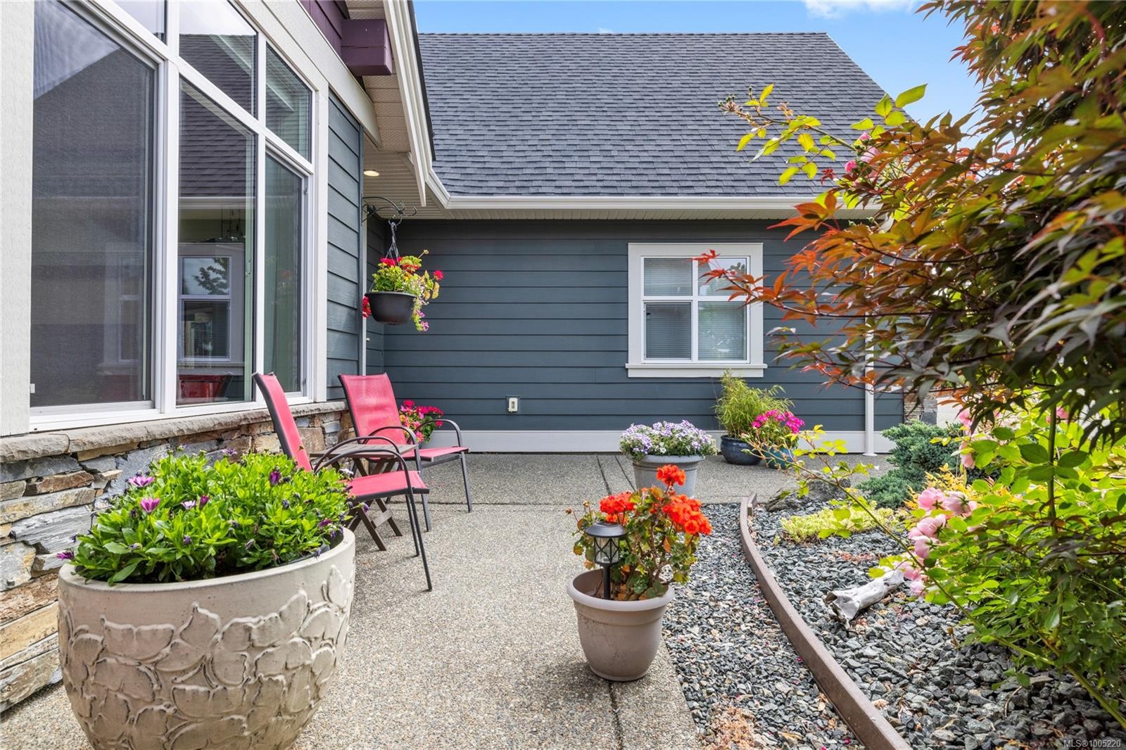









833


Retegno

Ave,
Parksville,




BC
V9P 0C3

