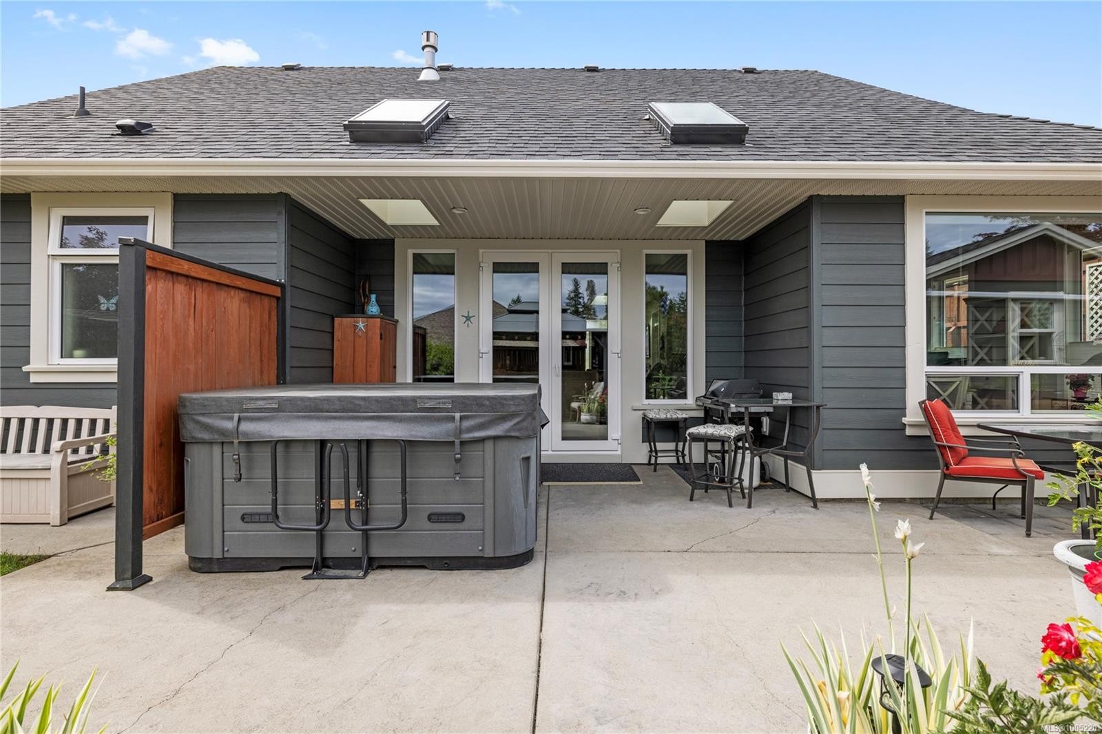 









833


Retegno

Ave,
Parksville,




BC
V9P 0C3

