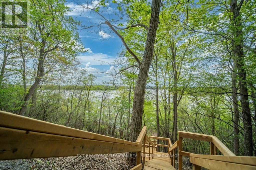 












4715 COUNTY RD 9

,
Greater Napanee (Greater Napanee),




Ontario
K7R3K8

