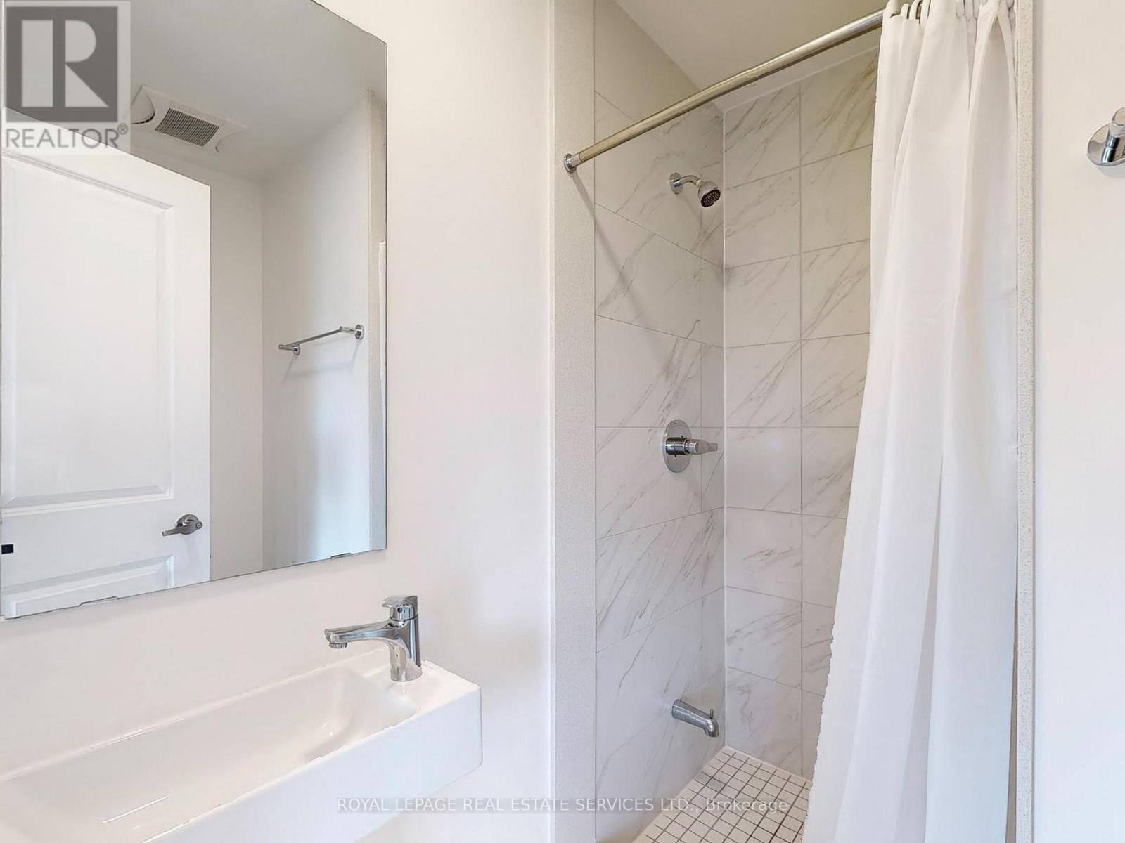 












304 - 3058 SIXTH LINE

,
Oakville,




Ontario
L6M1P8


