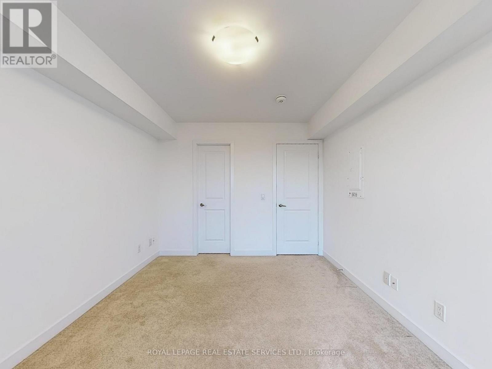












304 - 3058 SIXTH LINE

,
Oakville,




Ontario
L6M1P8

