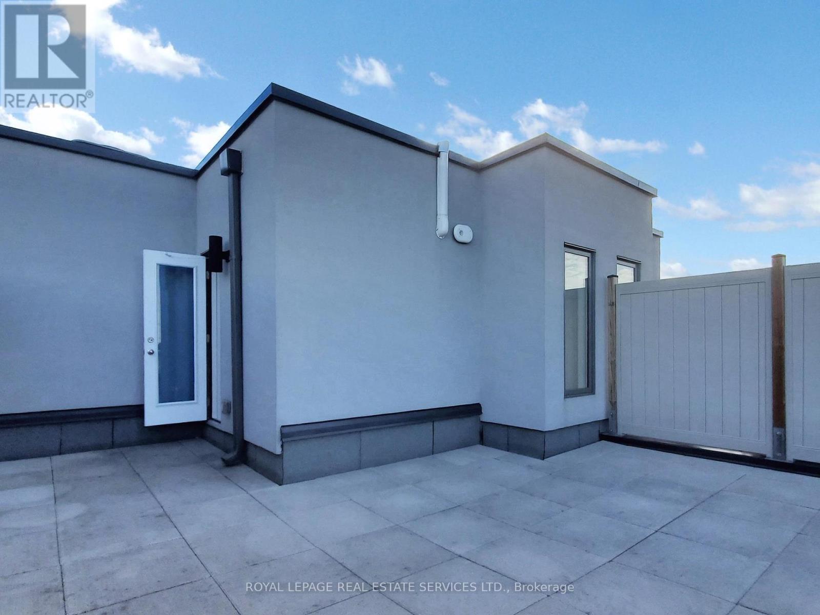












304 - 3058 SIXTH LINE

,
Oakville,




Ontario
L6M1P8

