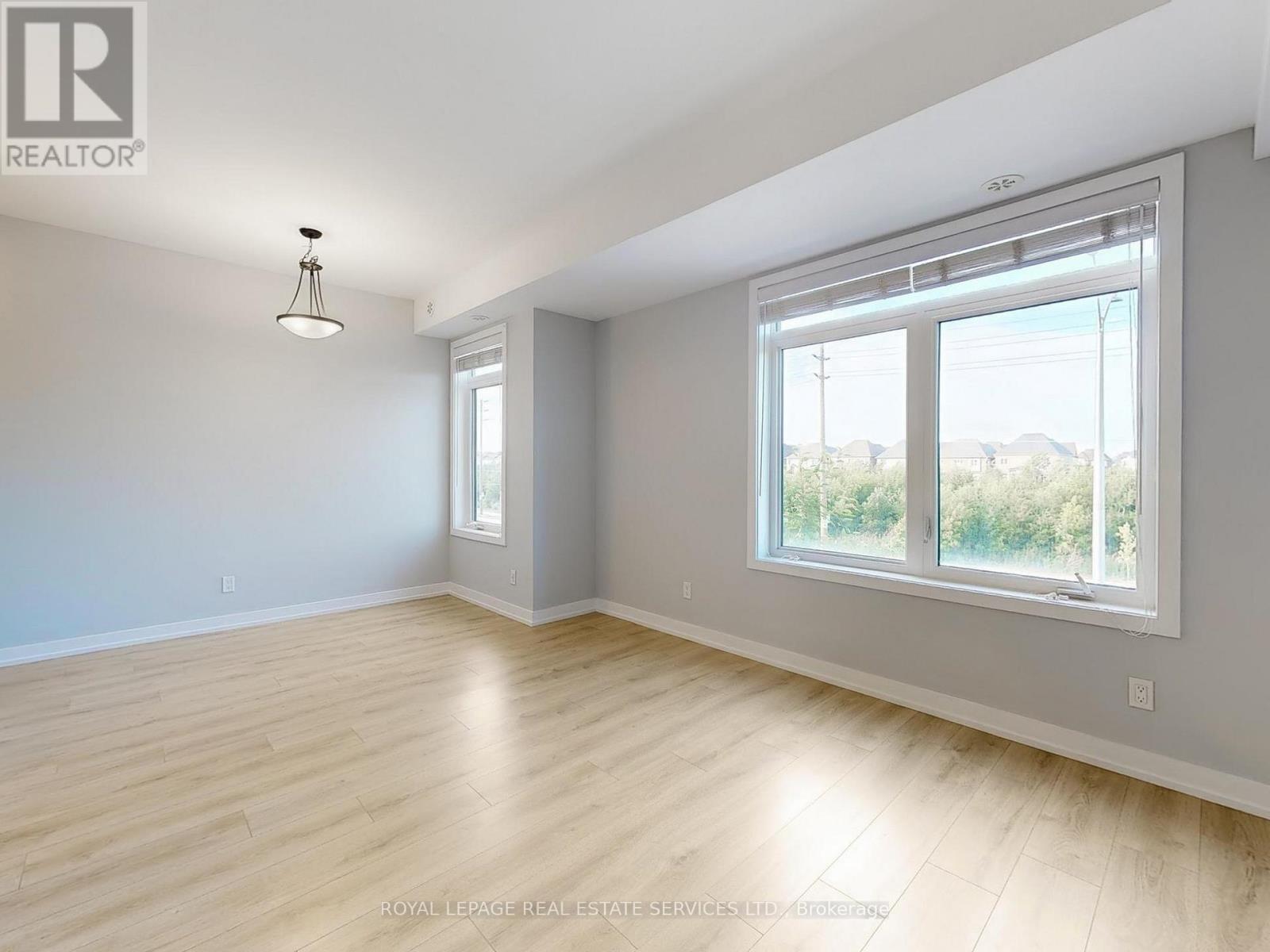












304 - 3058 SIXTH LINE

,
Oakville,




Ontario
L6M1P8

