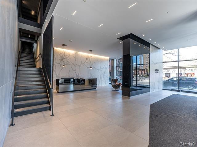 









1


Boul. De Maisonneuve O.

, 817,
Montréal (Ville-Marie),




QC
H2X0E3

