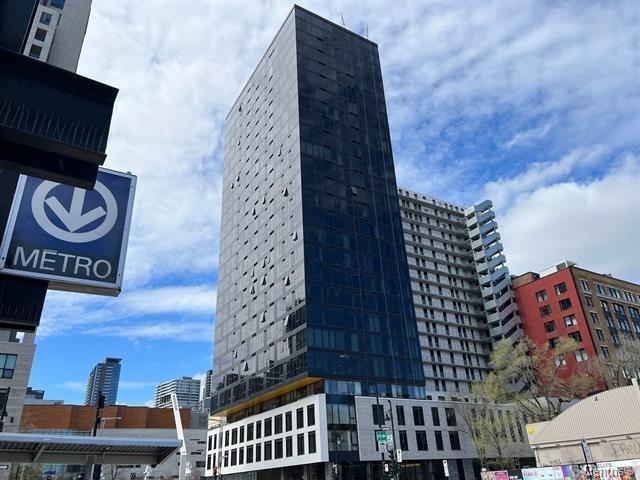 









1


Boul. De Maisonneuve O.

, 817,
Montréal (Ville-Marie),




QC
H2X0E3

