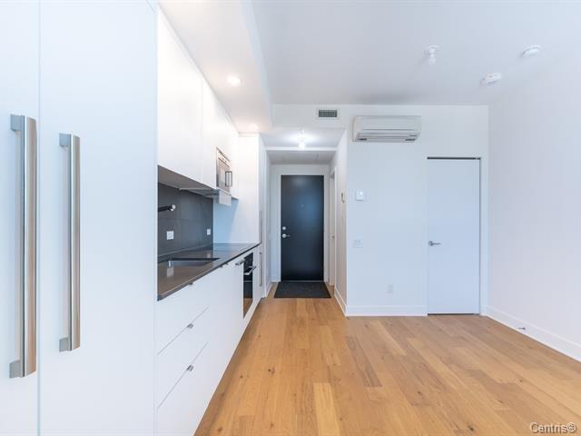 









1


Boul. De Maisonneuve O.

, 817,
Montréal (Ville-Marie),




QC
H2X0E3

