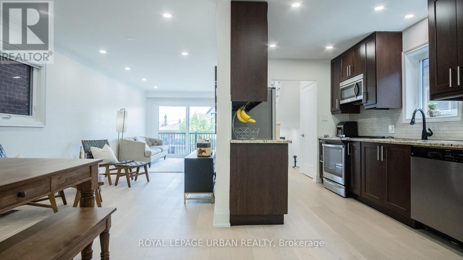 












434 WESTMOUNT AVENUE

,
Toronto,




Ontario
M6E3N5

