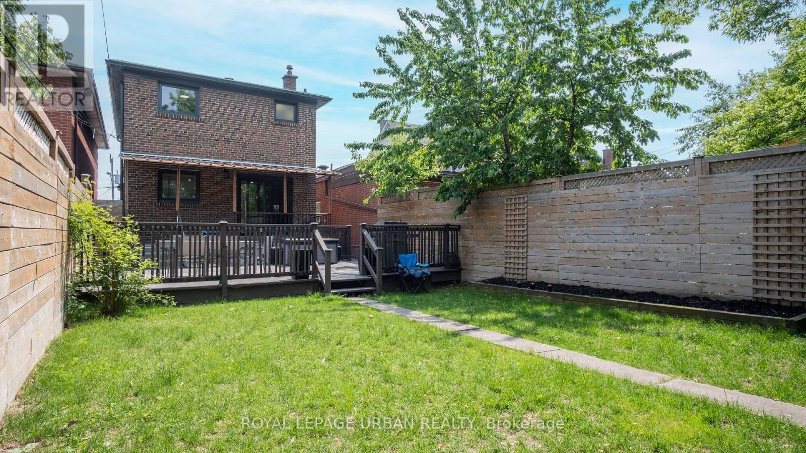 












434 WESTMOUNT AVENUE

,
Toronto,




Ontario
M6E3N5

