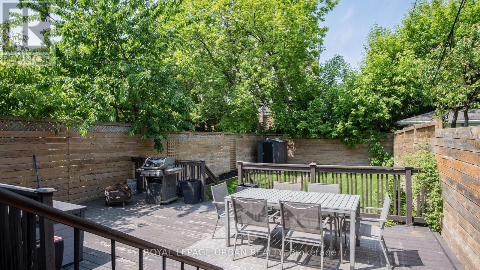 












434 WESTMOUNT AVENUE

,
Toronto,




Ontario
M6E3N5

