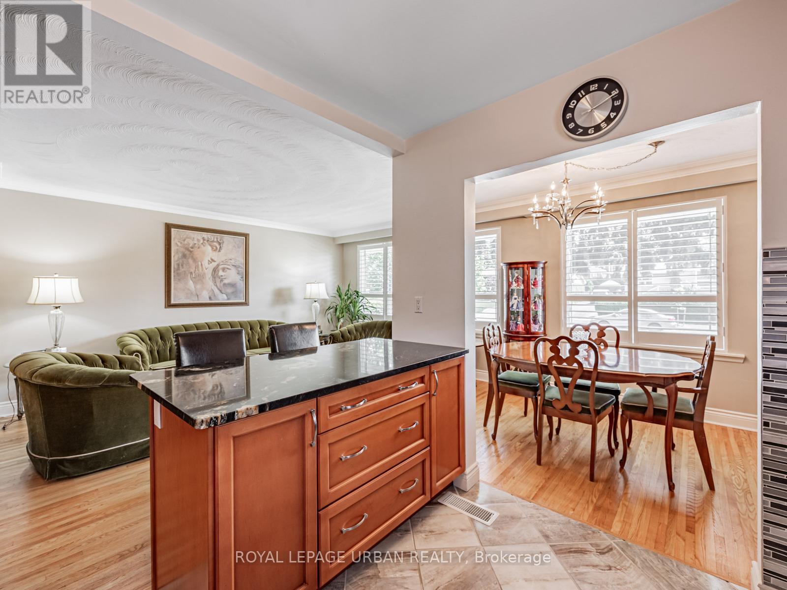 












16 MOZART AVENUE

,
Toronto,




Ontario
M1K2V9

