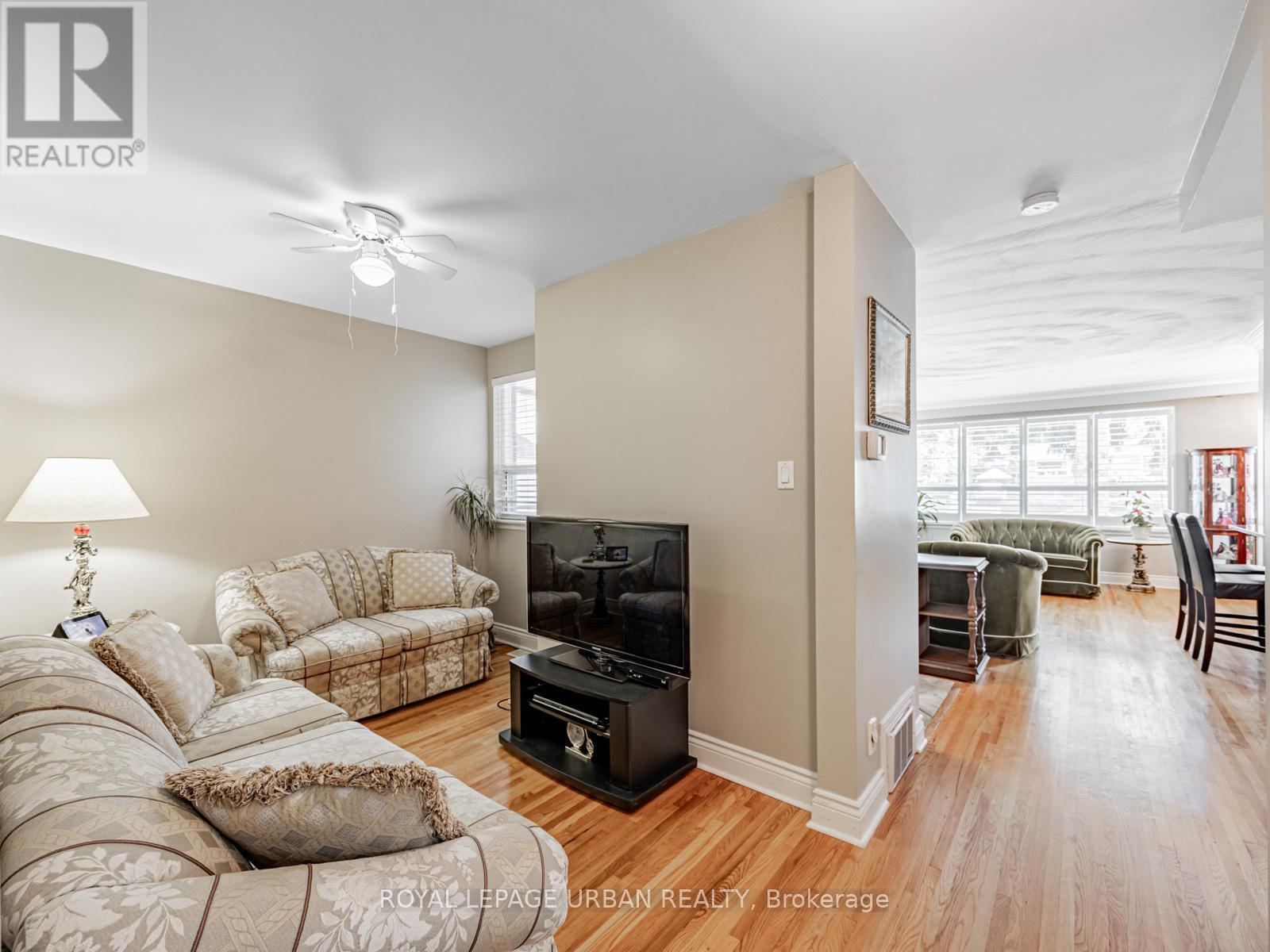 












16 MOZART AVENUE

,
Toronto,




Ontario
M1K2V9

