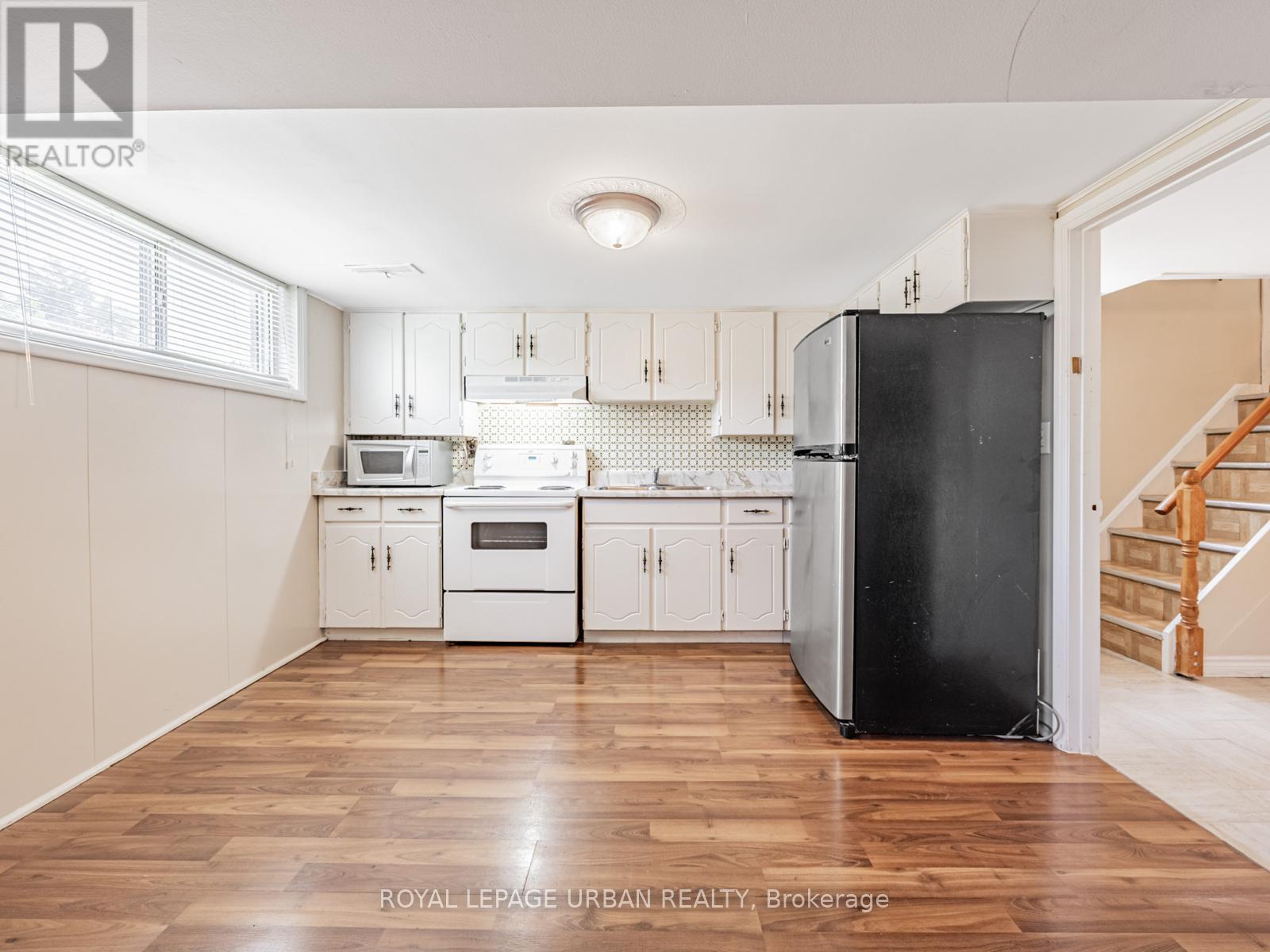 












16 MOZART AVENUE

,
Toronto,




Ontario
M1K2V9

