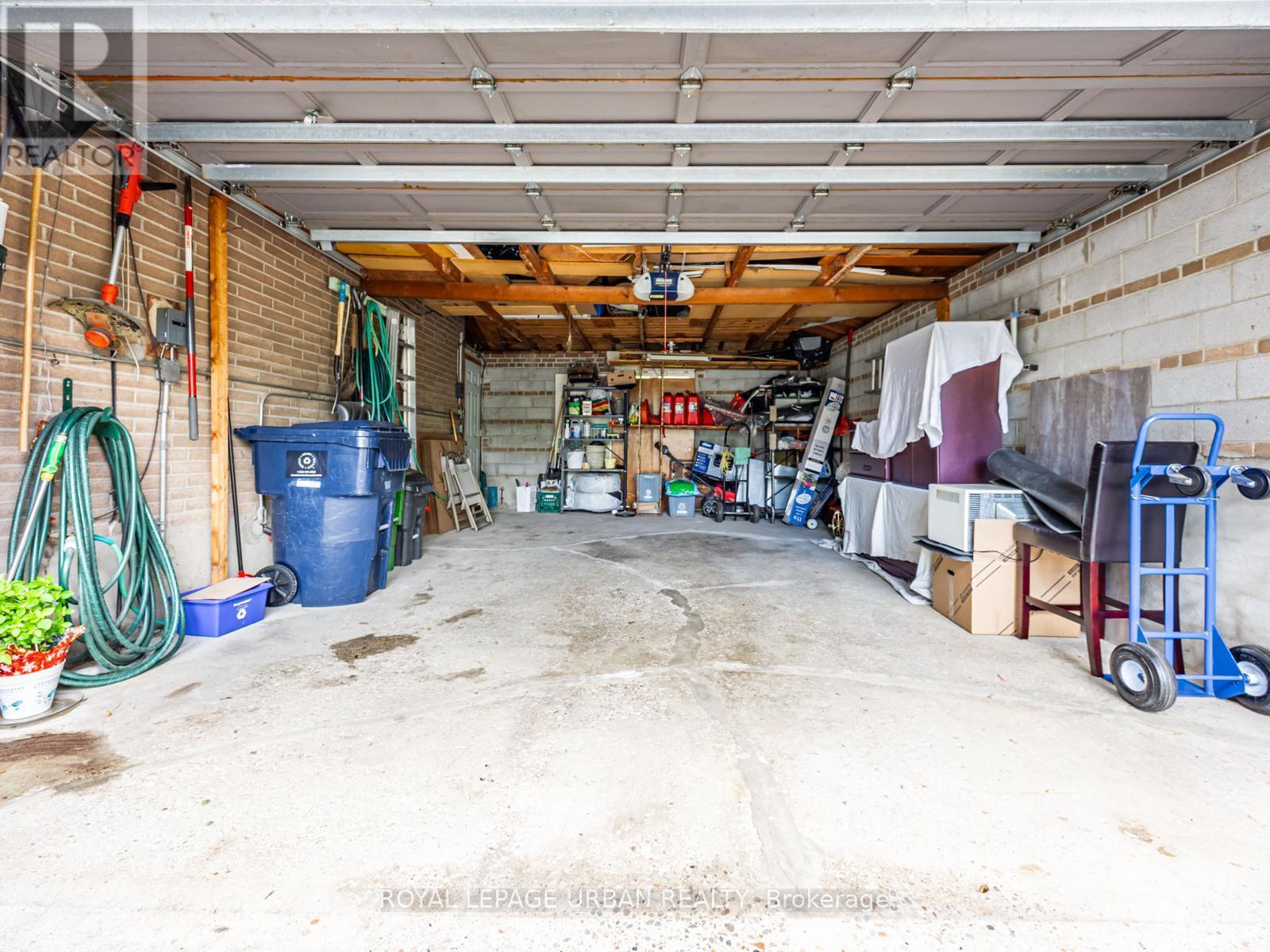 












16 MOZART AVENUE

,
Toronto,




Ontario
M1K2V9

