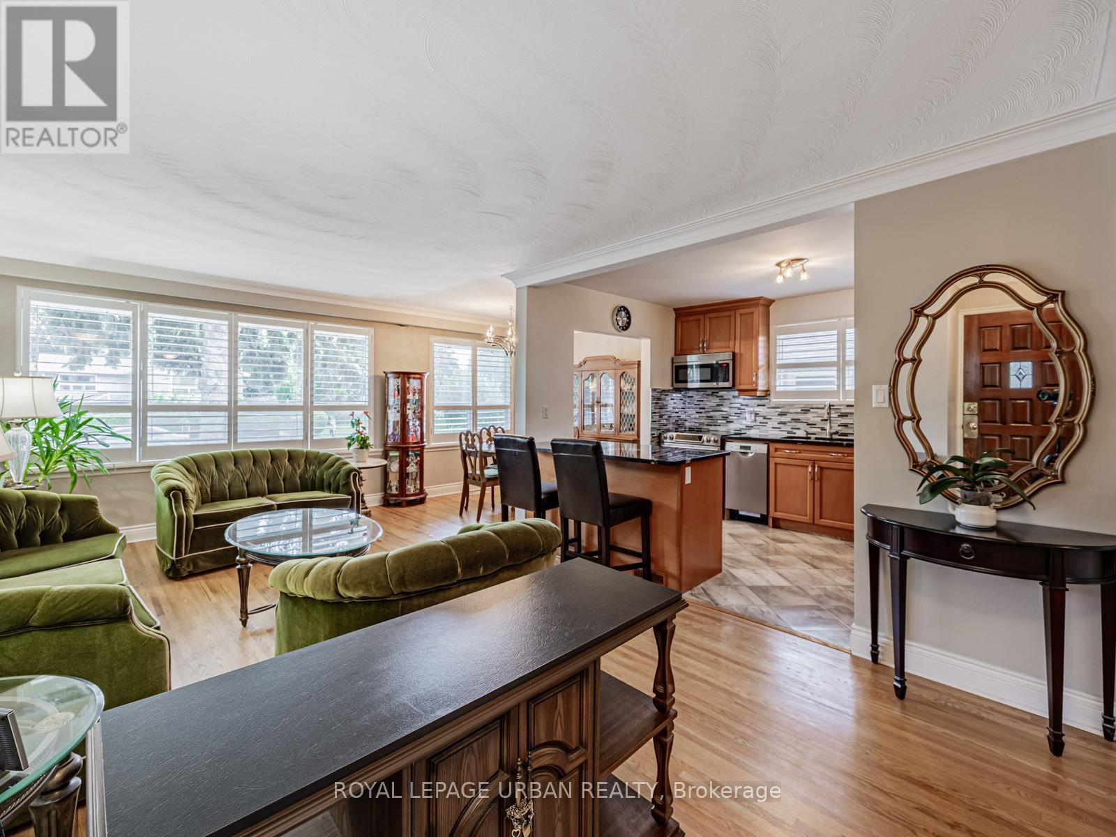 












16 MOZART AVENUE

,
Toronto,




Ontario
M1K2V9


