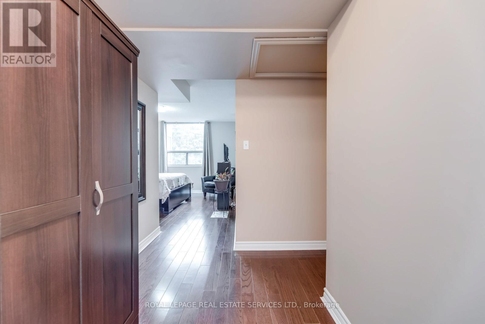 












304 - 1110 WALDEN CIRCLE

,
Mississauga,




Ontario
L5J4R3

