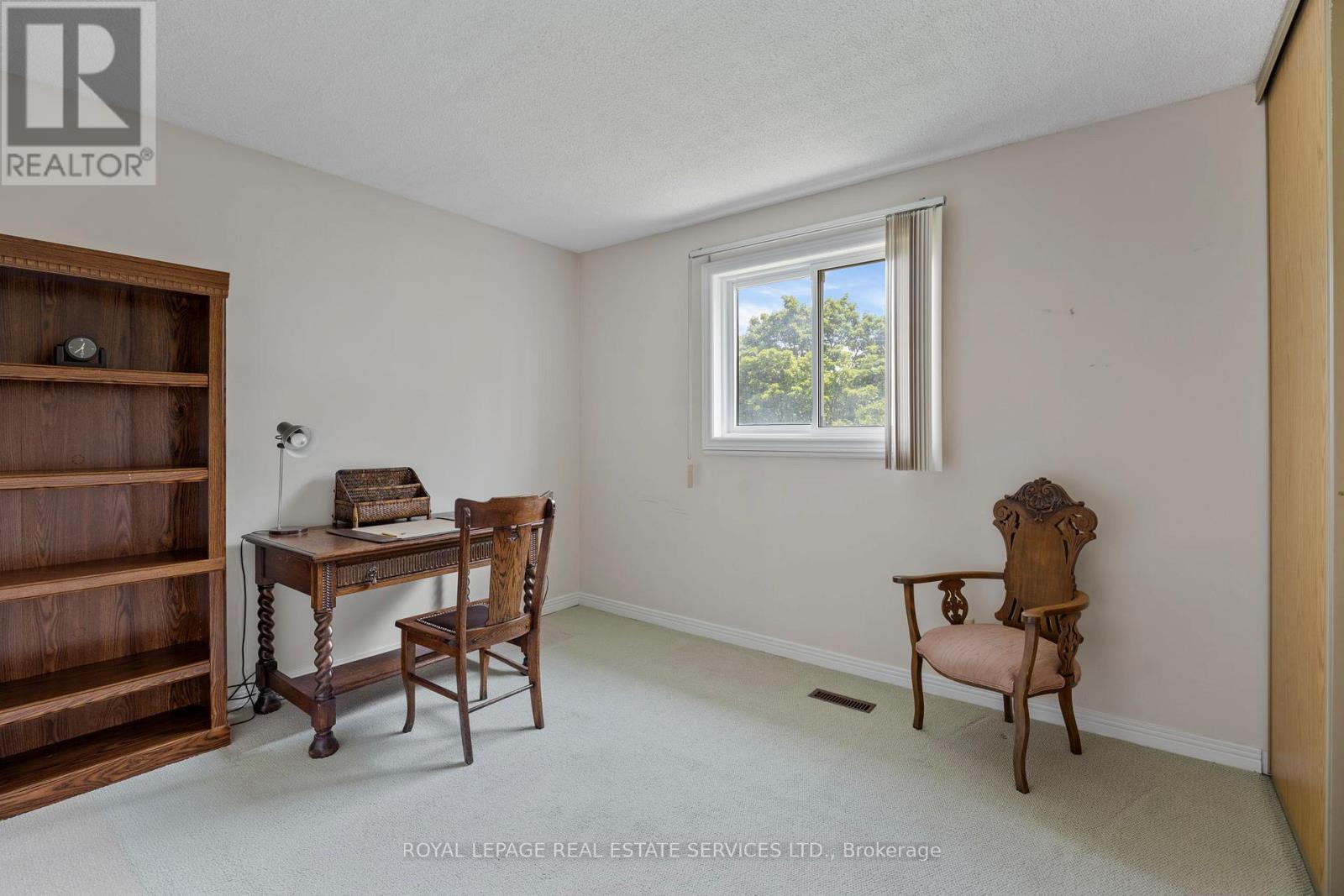 












119 HEATHERTON WAY

,
Vaughan,




Ontario
L4J3E7

