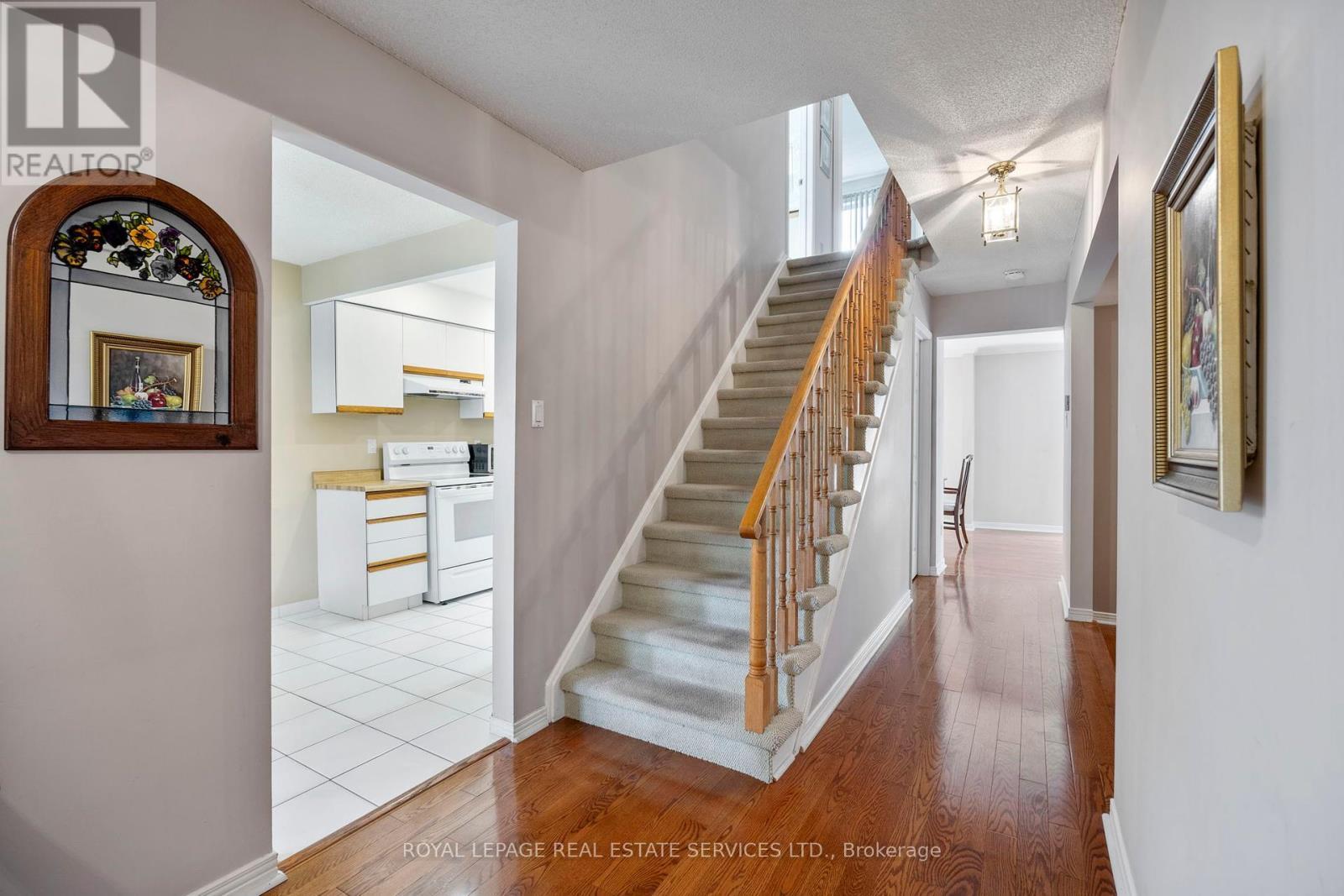 












119 HEATHERTON WAY

,
Vaughan,




Ontario
L4J3E7

