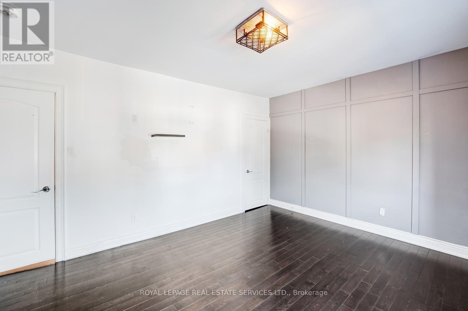 












310 SILVERTHORN AVENUE

,
Toronto,




Ontario
M6N3K6


