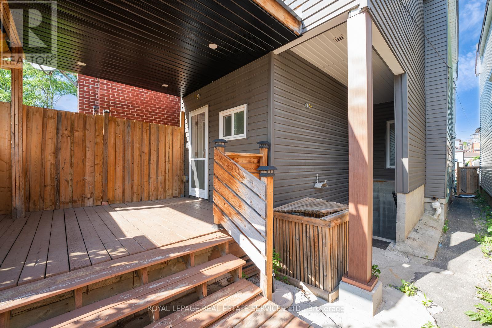 












310 SILVERTHORN AVENUE

,
Toronto,




Ontario
M6N3K6

