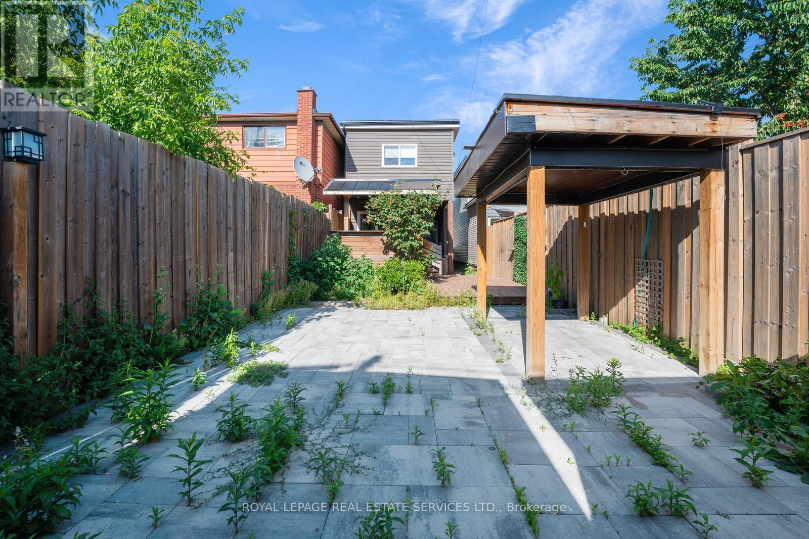 












310 SILVERTHORN AVENUE

,
Toronto,




Ontario
M6N3K6

