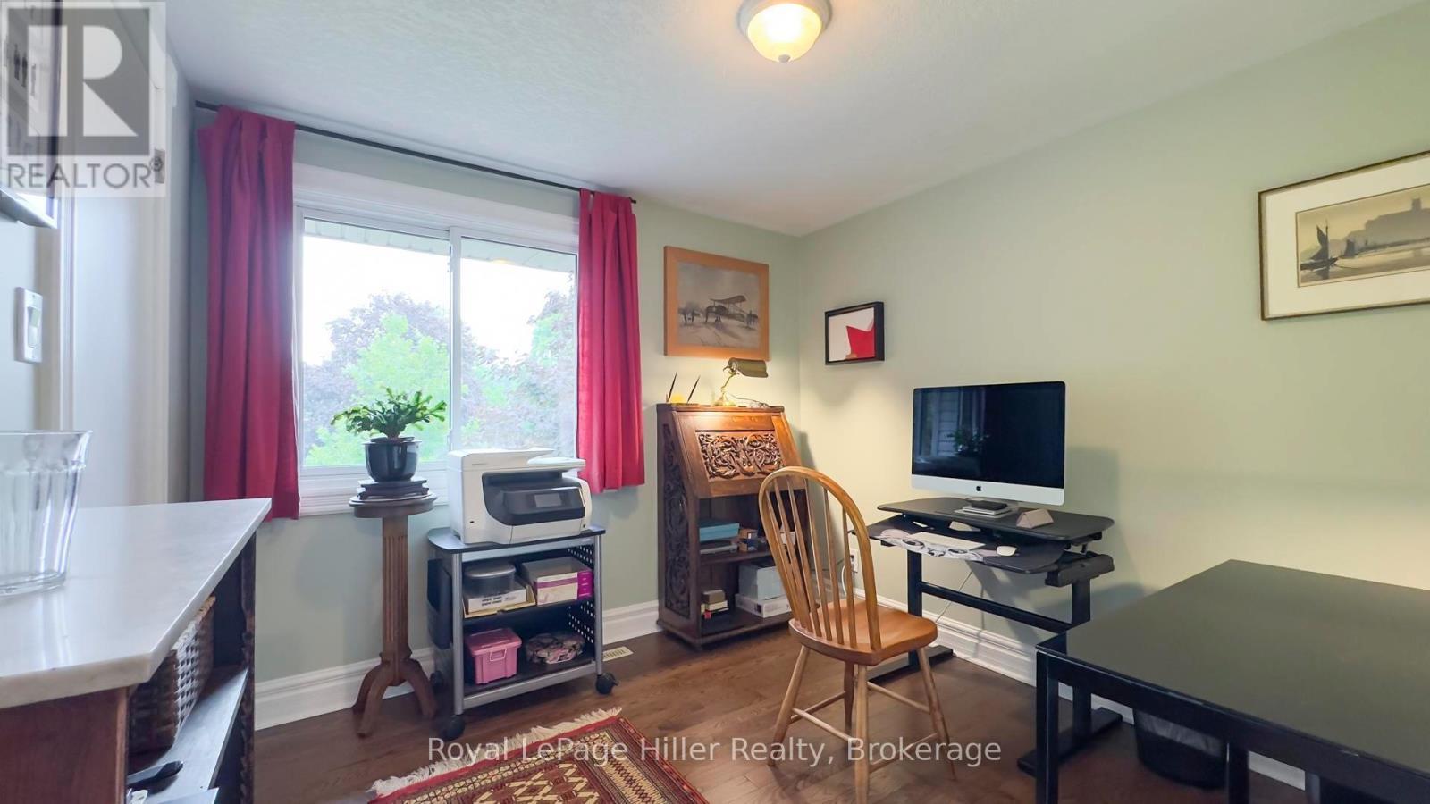












398 GLENDON ROAD

,
Stratford,




Ontario
N5A6Y7


