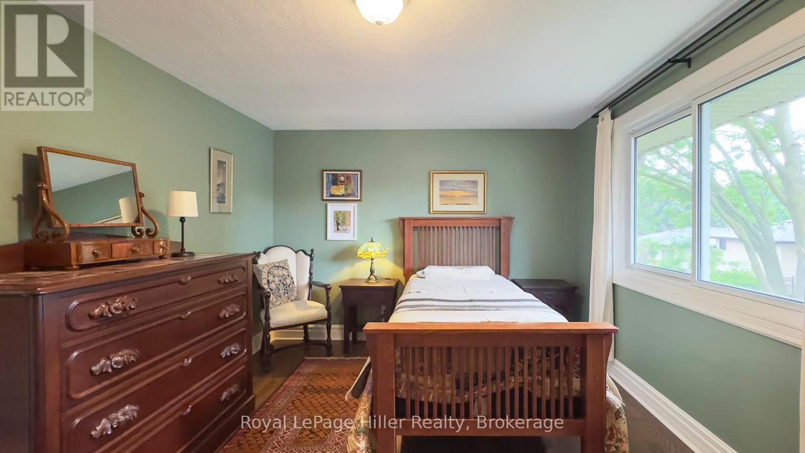 












398 GLENDON ROAD

,
Stratford,




Ontario
N5A6Y7

