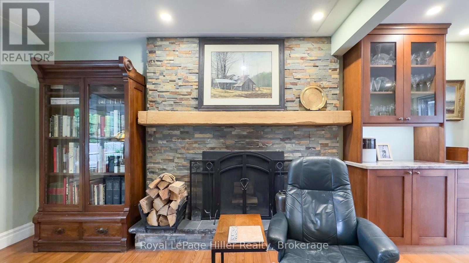 












398 GLENDON ROAD

,
Stratford,




Ontario
N5A6Y7

