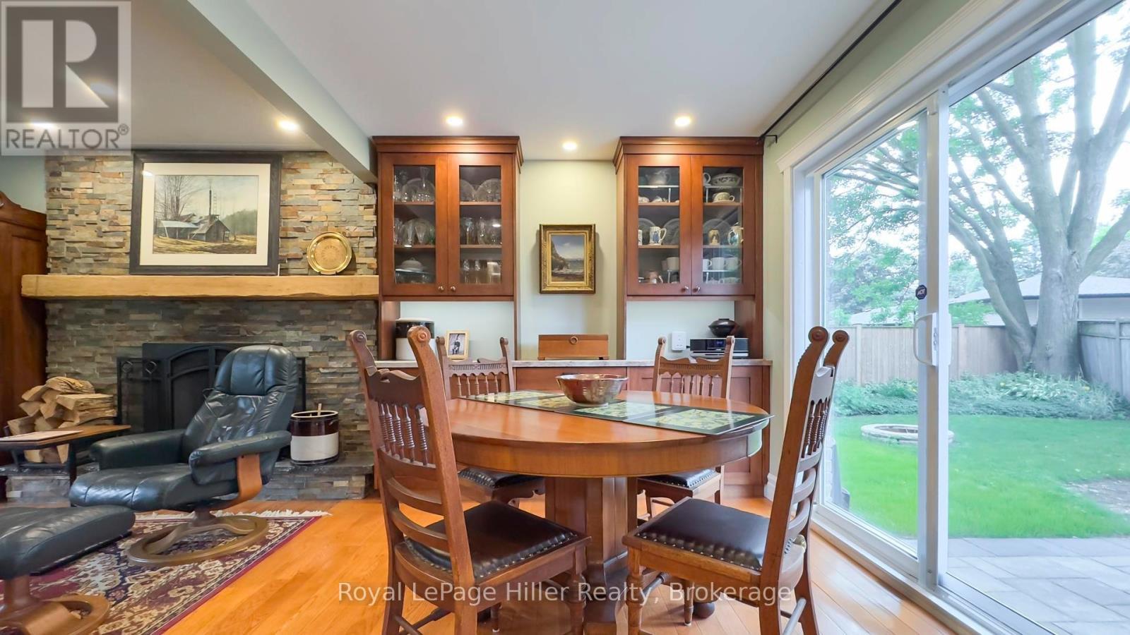 












398 GLENDON ROAD

,
Stratford,




Ontario
N5A6Y7

