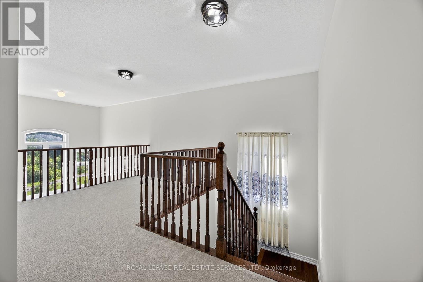 












33 PEARL STREET

,
Wasaga Beach,




Ontario
L9Z1J6


