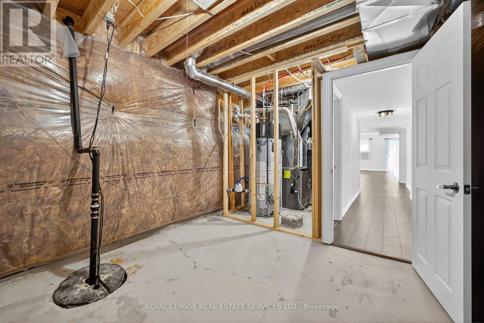 












33 PEARL STREET

,
Wasaga Beach,




Ontario
L9Z1J6

