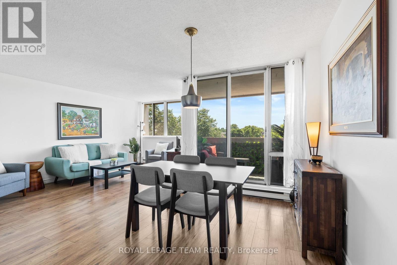 












604 - 530 LAURIER AVENUE W

,
Ottawa,




Ontario
K1R7T1

