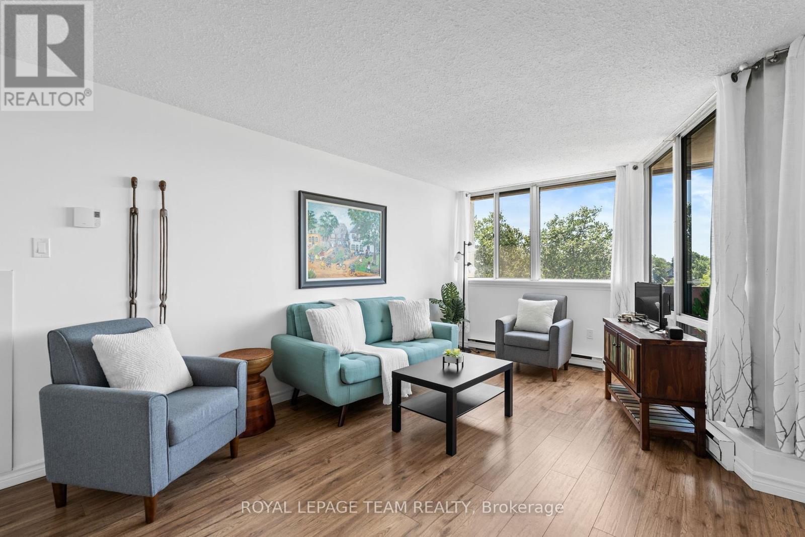 












604 - 530 LAURIER AVENUE W

,
Ottawa,




Ontario
K1R7T1

