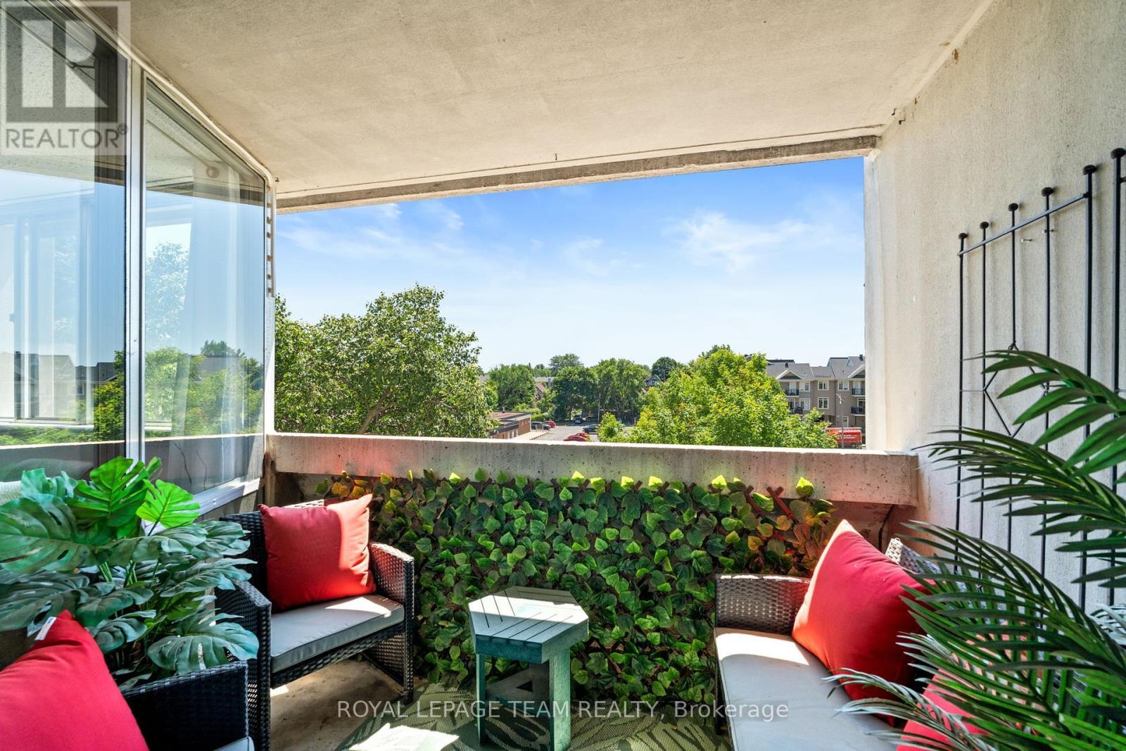 












604 - 530 LAURIER AVENUE W

,
Ottawa,




Ontario
K1R7T1

