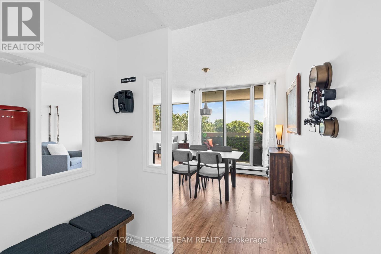 












604 - 530 LAURIER AVENUE W

,
Ottawa,




Ontario
K1R7T1

