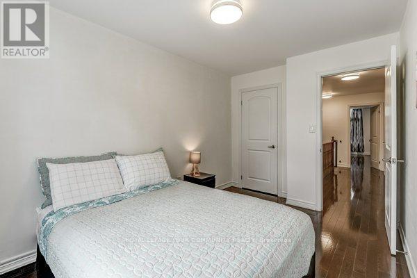 












11 - 9205 BATHURST STREET

,
Richmond Hill,




Ontario
L4C0V9

