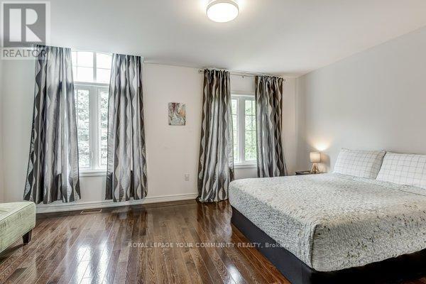 












11 - 9205 BATHURST STREET

,
Richmond Hill,




Ontario
L4C0V9


