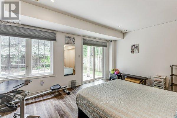 












11 - 9205 BATHURST STREET

,
Richmond Hill,




Ontario
L4C0V9

