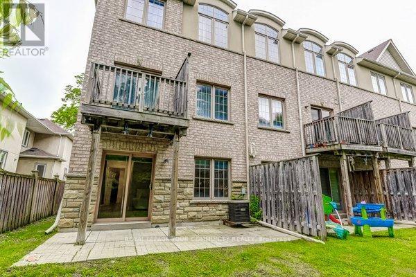 












11 - 9205 BATHURST STREET

,
Richmond Hill,




Ontario
L4C0V9

