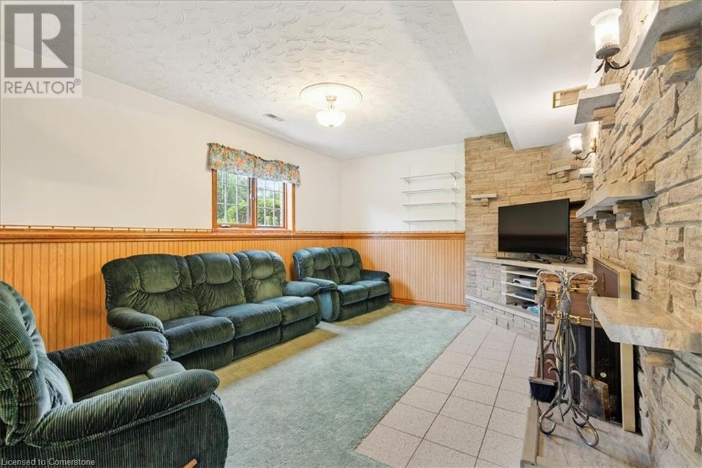 












359 WINDHAM ROAD 13 Road

,
Delhi,




Ontario
N4B2W5

