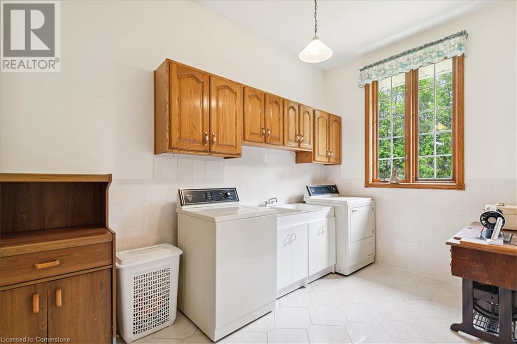 












359 WINDHAM ROAD 13 Road

,
Delhi,




Ontario
N4B2W5

