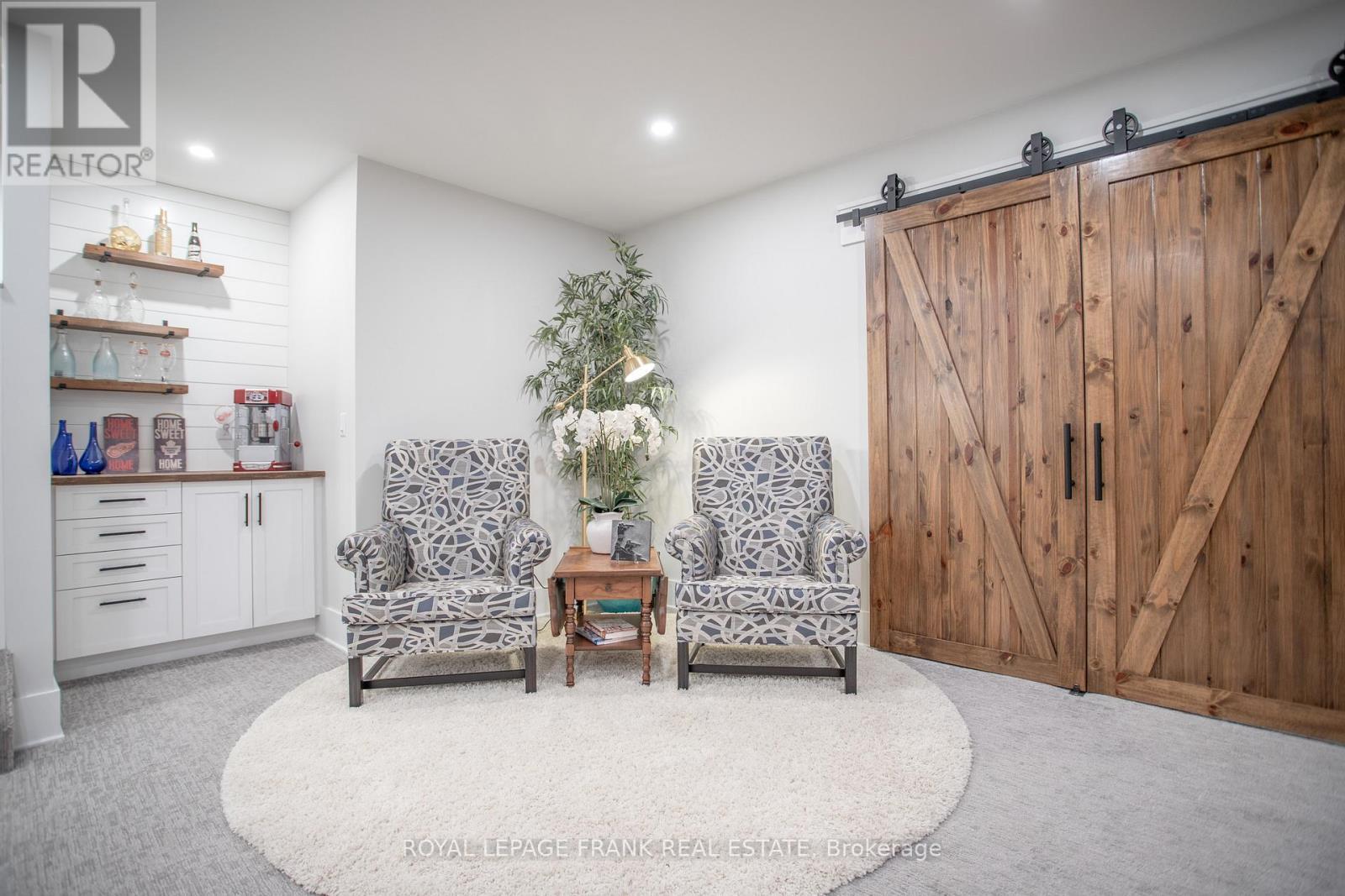 












621 MOUNT PLEASANT ROAD

,
Cramahe,




Ontario
K0K1M0

