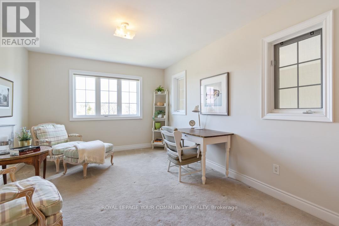 












2 STONECLIFFE CRESCENT

,
Aurora,




Ontario
L4G7Z7

