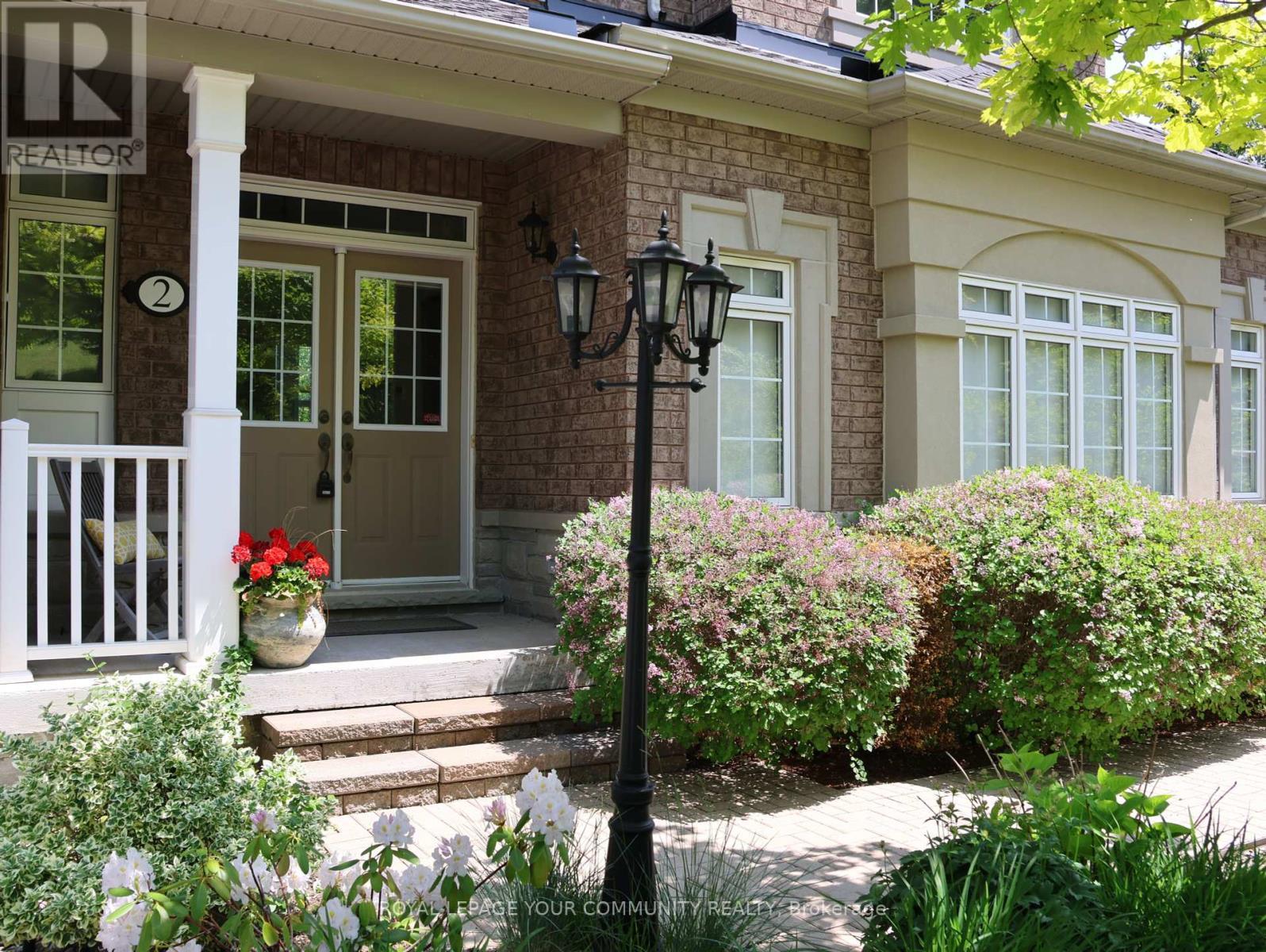 












2 STONECLIFFE CRESCENT

,
Aurora,




Ontario
L4G7Z7

